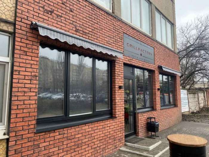 Кольорові безшовні термопанелі (80 мм)